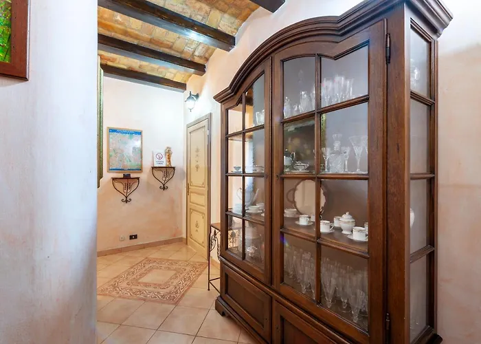 Kyterion לינה וארוחת בוקר 3*